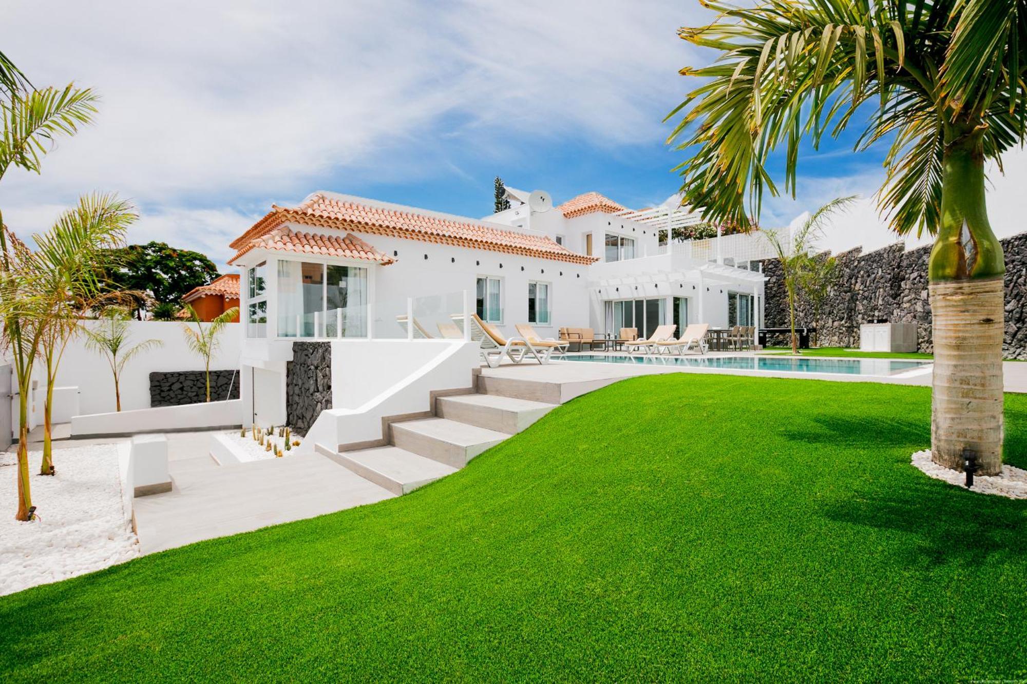 Elite: Your Private Haven Of Prestige Ferienhaus Costa Adeje (Tenerife)